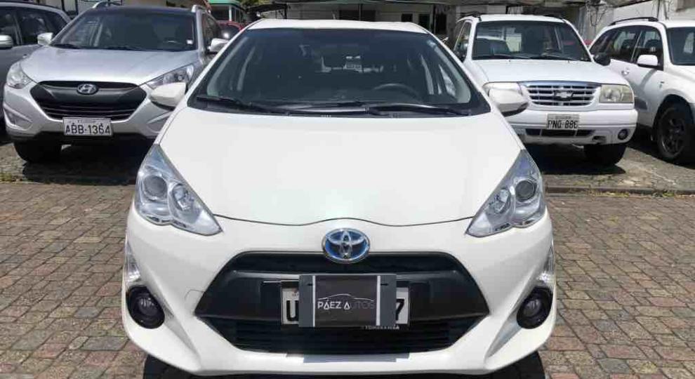 Toyota Prius C Sport 2017 Cuenca