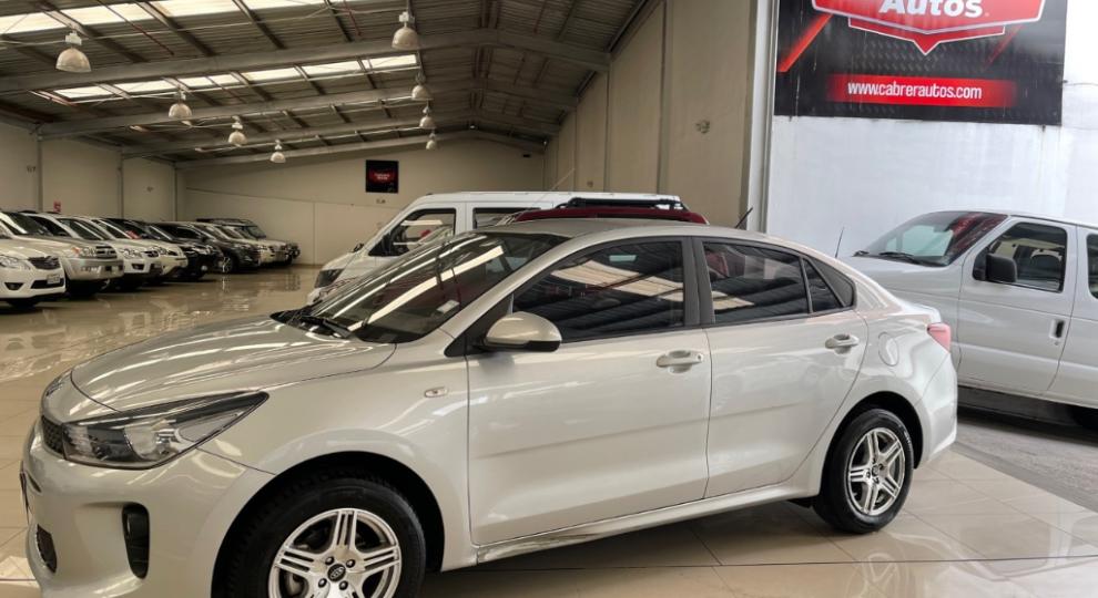 Kia Rio LX AC 2020 Quito