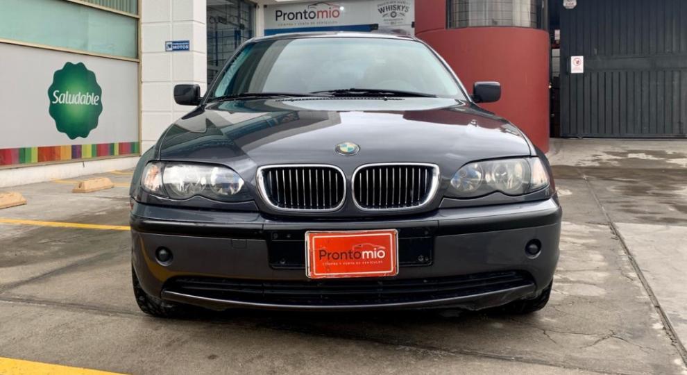 BMW 318i 2002 Quito