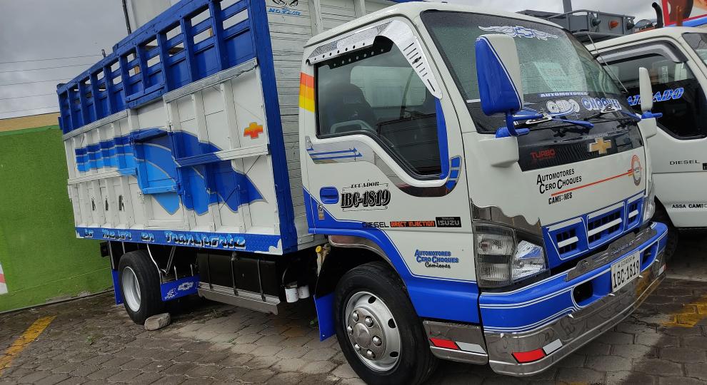 Chevrolet NPR 2011 Ambato