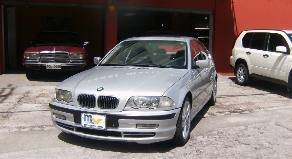 BMW 330i 2001 Quito