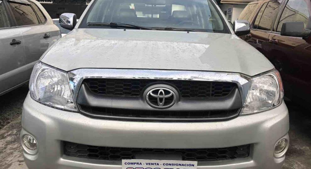 Toyota Hilux CD 4x2 2008 Loja