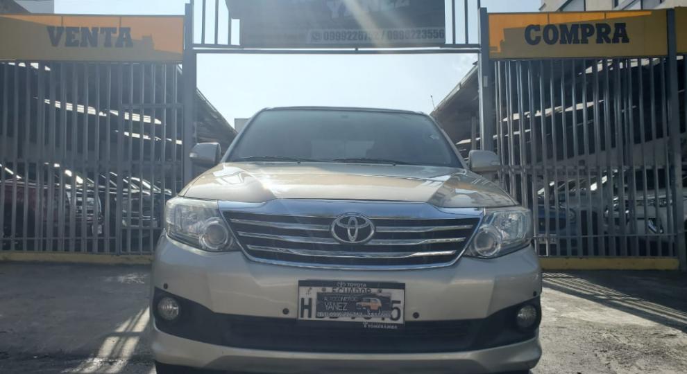 Toyota Fortuner 2.7 2015 Quito