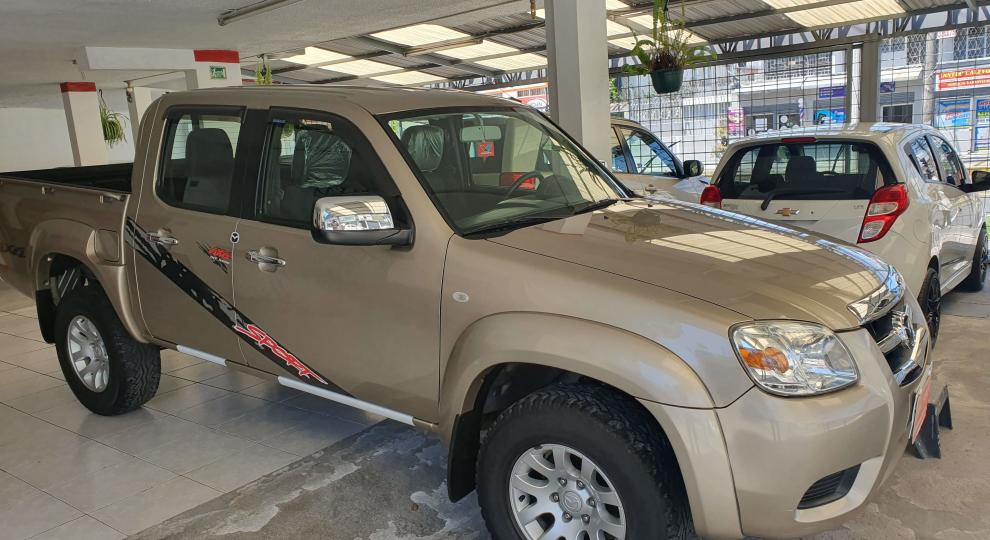 Mazda BT-50 CD ACTION 2.6 2016 Quito
