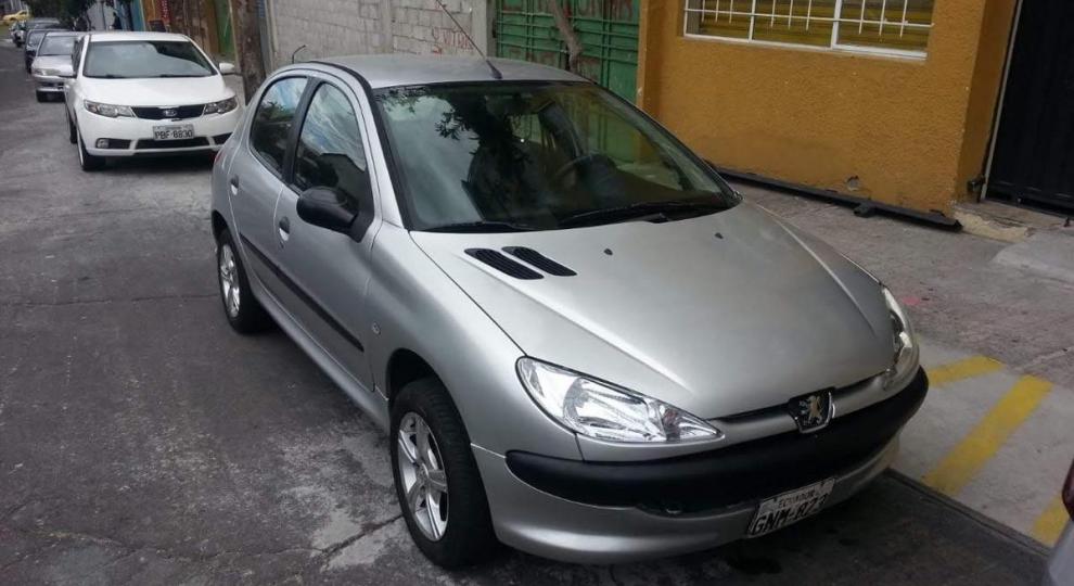Peugeot 206 2005 Francisco de Orellana