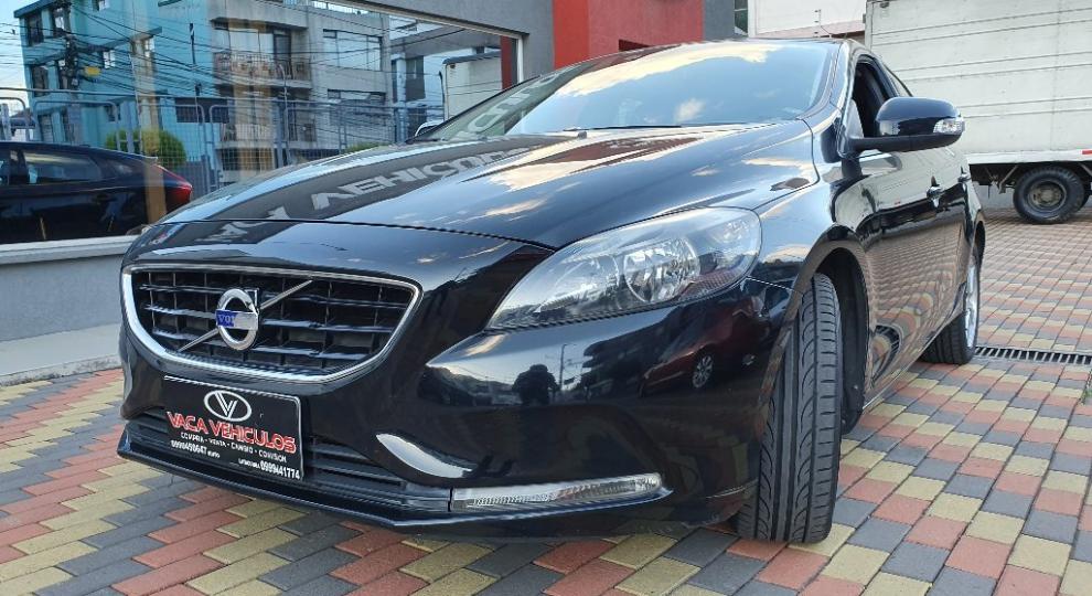 Volvo v40 1.6 TM 2014 Quito