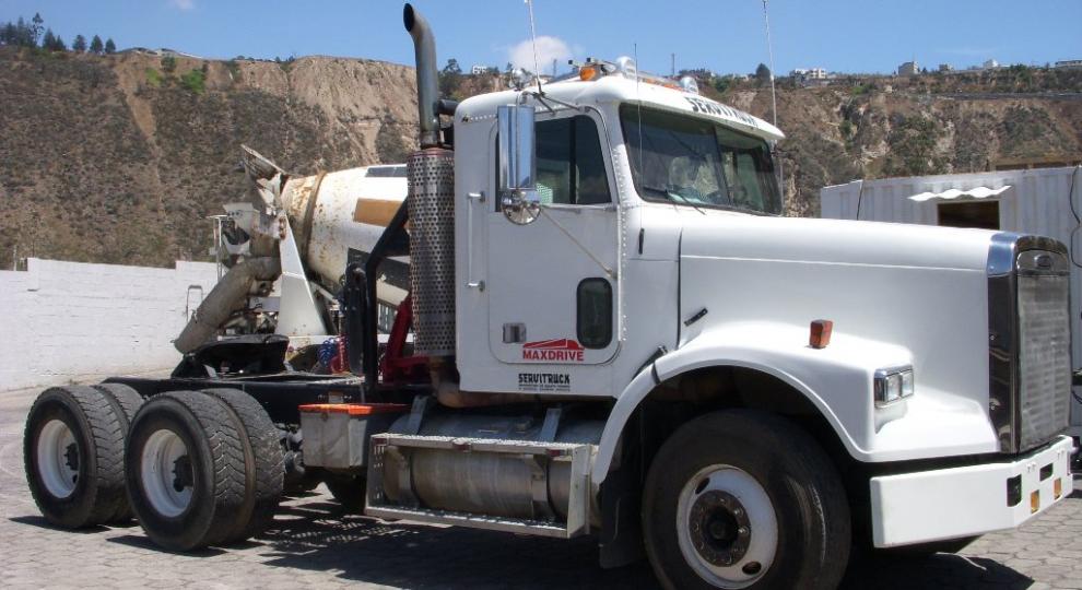 Freightliner FLD 120 2009 Quito