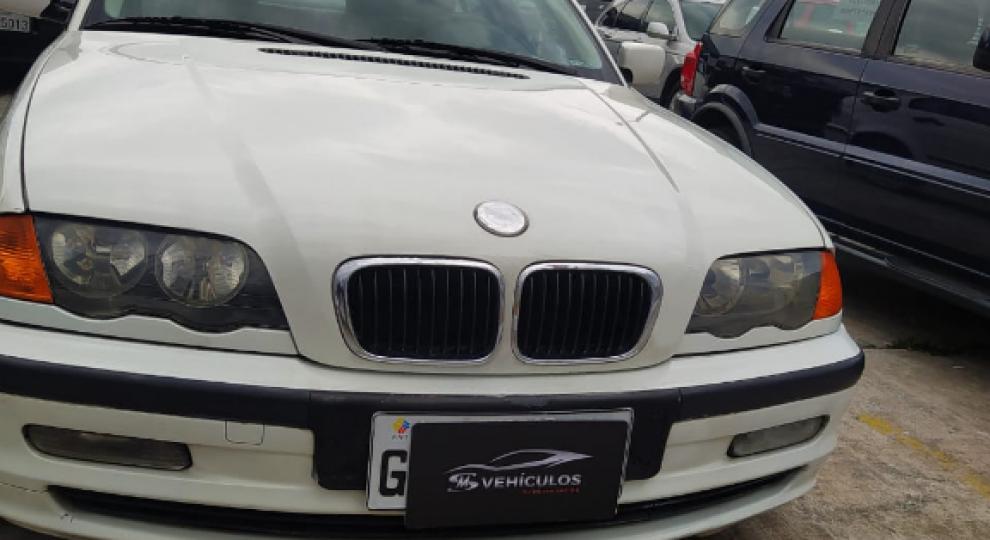 BMW 318i 1999 Quito