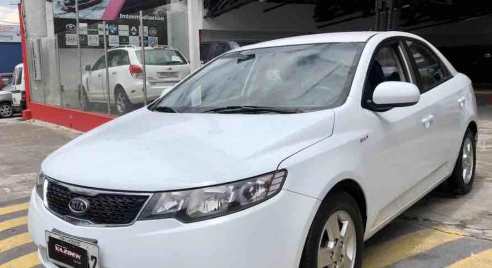 Kia Cerato 2015 Quito