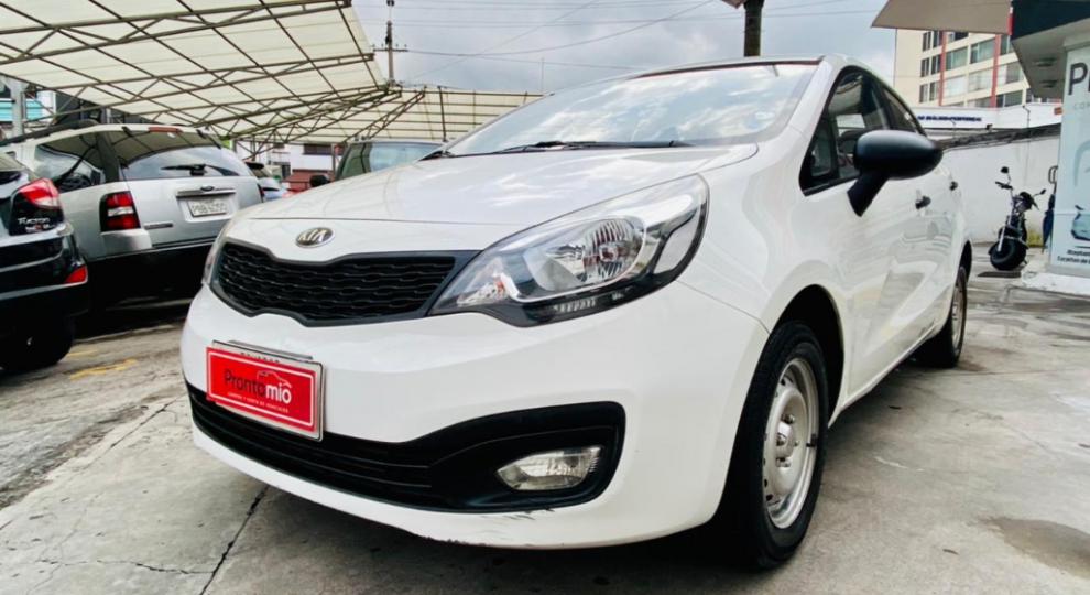Kia Rio R 2015 Quito