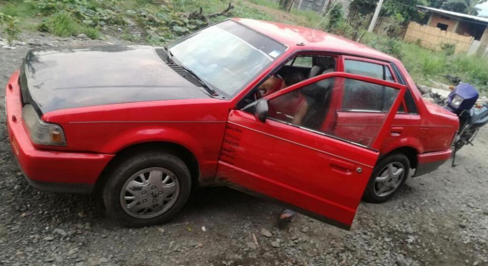 Mazda 323 1998 La Troncal