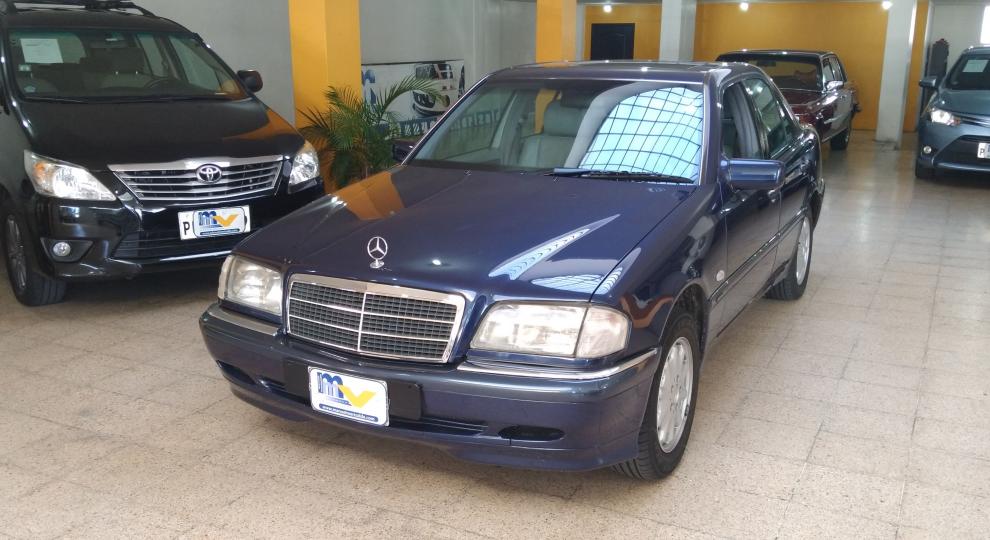 Mercedes Benz C280 2000 Quito