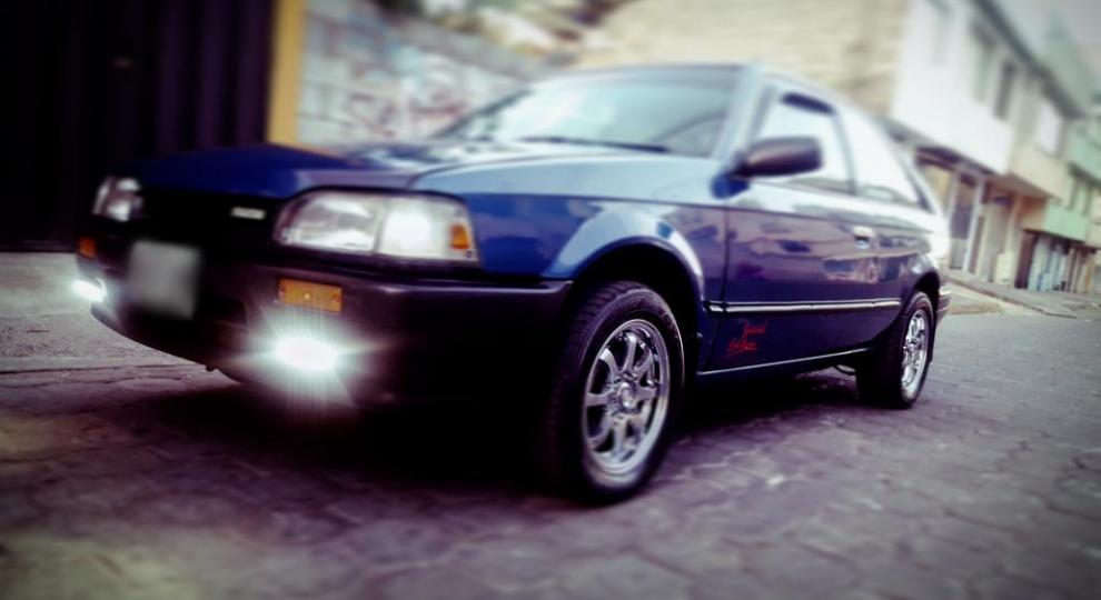 Mazda 323 1996 Quito