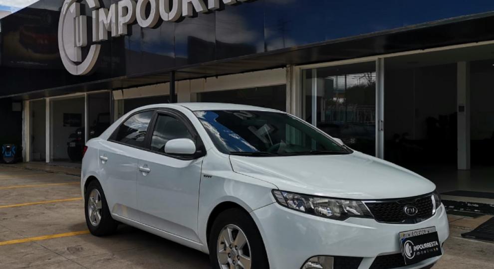 Kia Cerato 2015 Quito