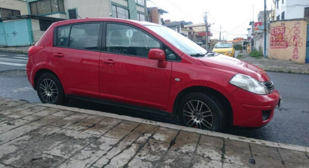 Nissan Tiida 2011 Quito