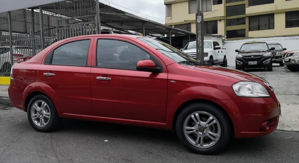 Chevrolet Aveo Emotion GLS 2015 Quito