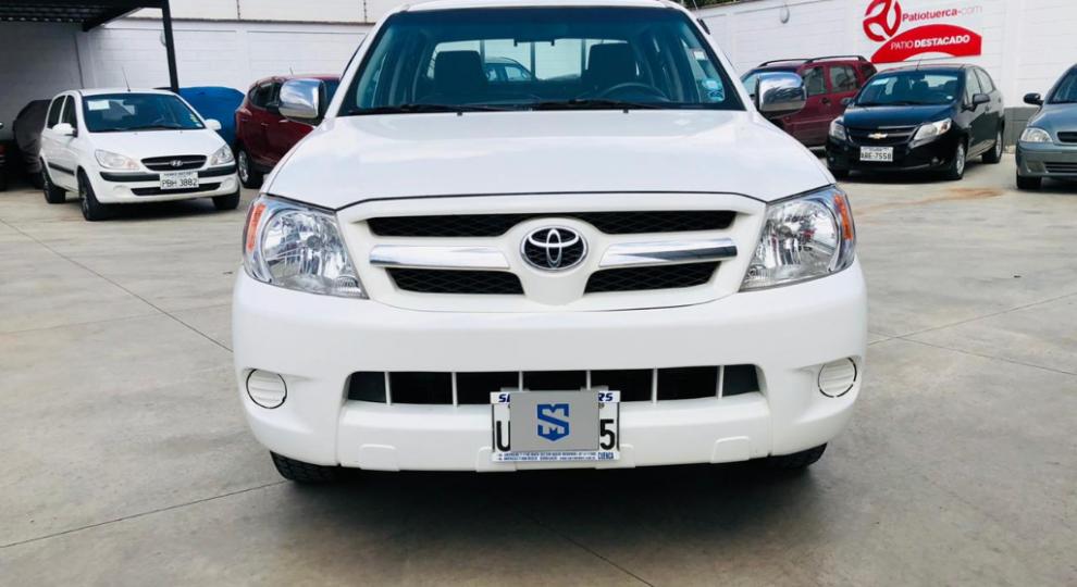 Toyota Hilux CD 4x2 2008 Cuenca