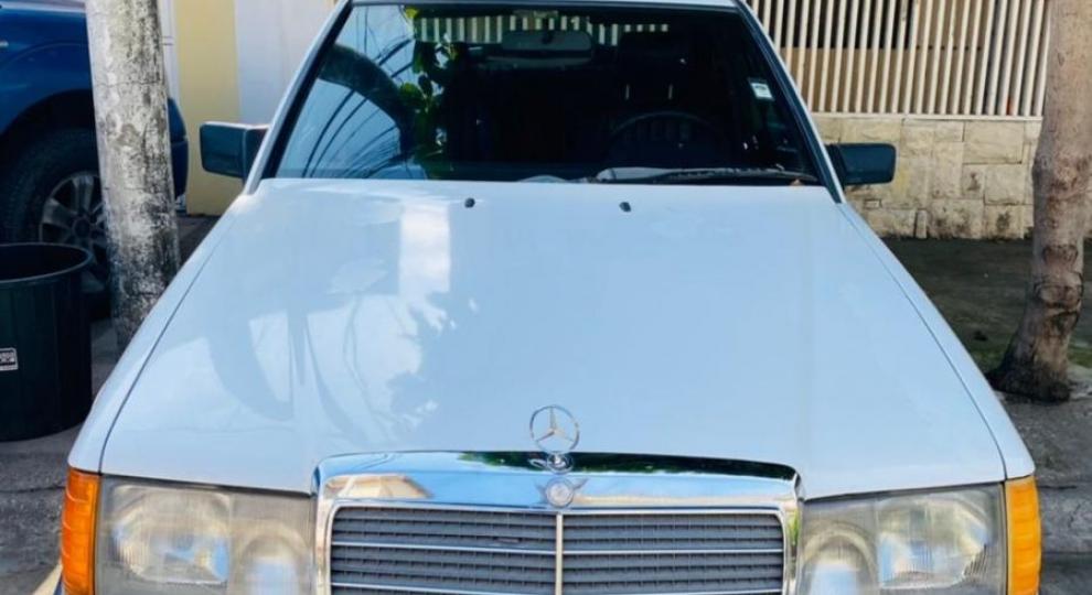 Mercedes Benz E300 1987 Guayaquil