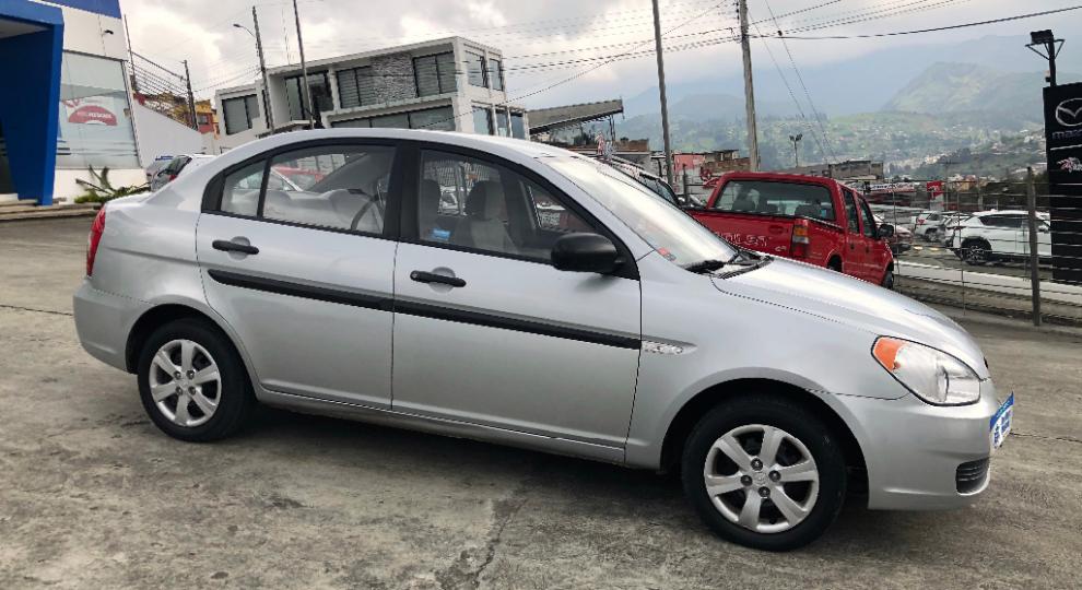 Hyundai Accent 2011 Loja