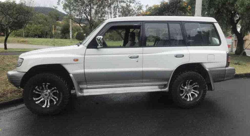 Mitsubishi Montero Blister 1998 Cuenca