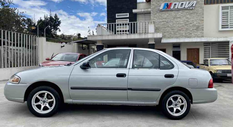 Nissan Sentra 2004 Pelileo