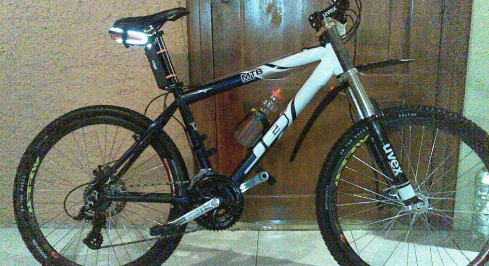 Specialized Mountain Bike 2011 Cuenca