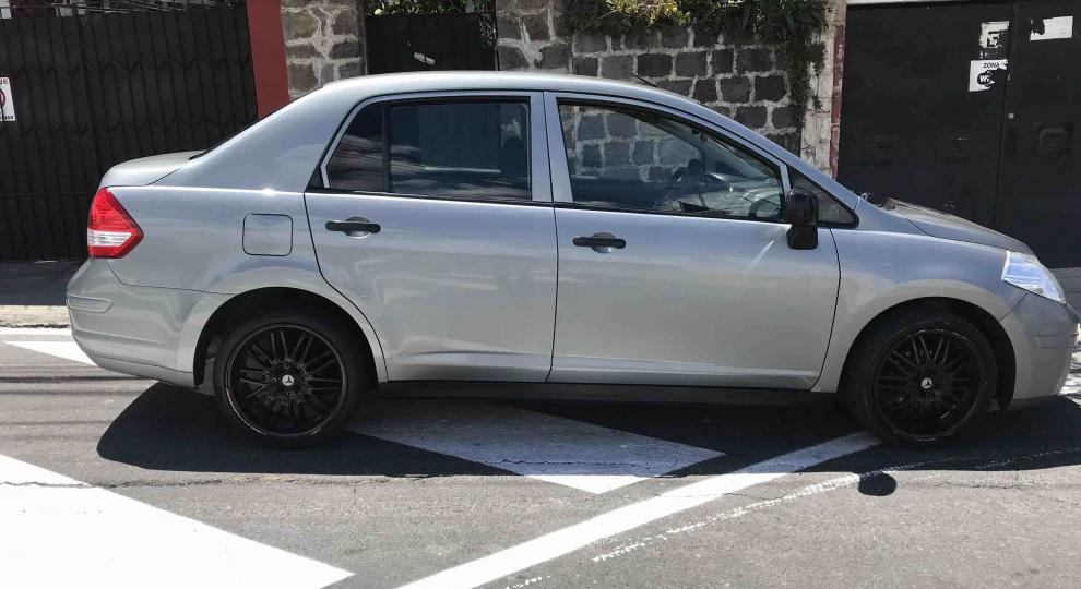Nissan Tiida 2016 Quito