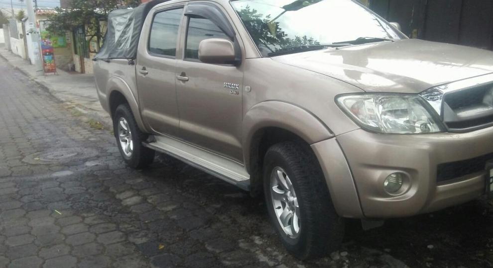 Toyota Hilux SR5 2011 Quito