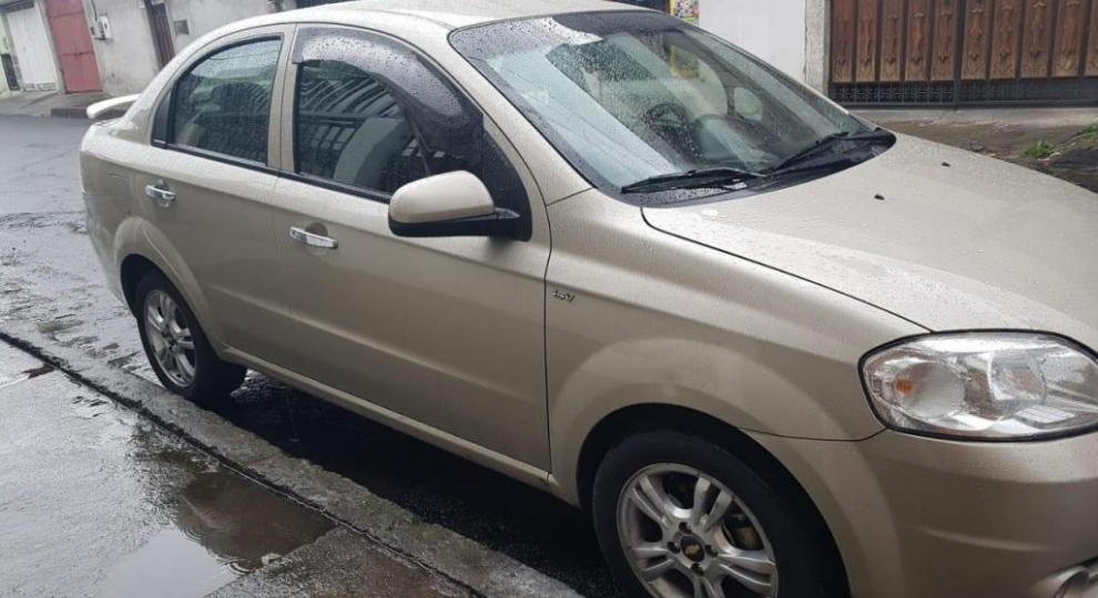 Chevrolet Aveo Emotion 2015 Quito