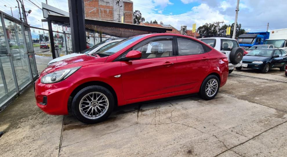 Hyundai Accent 2012 Cuenca