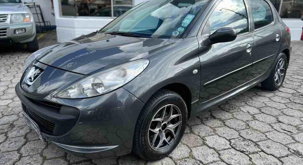 Peugeot 207 Compact 2013 Quito