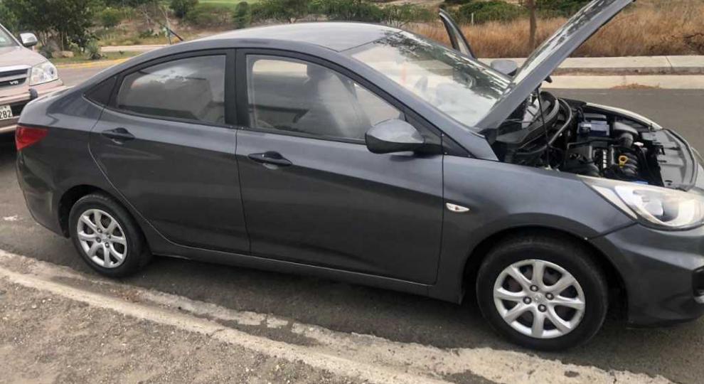 Hyundai Accent 2012 Manta