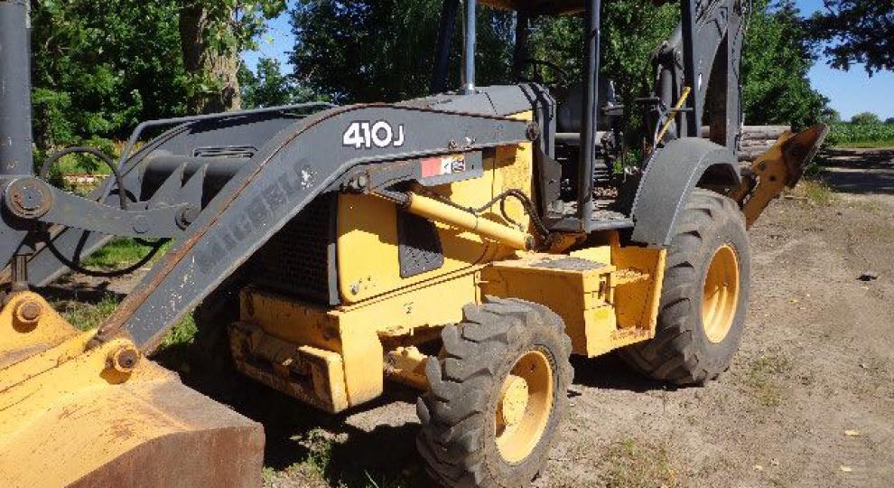 John Deere 410J 2010 Cuenca