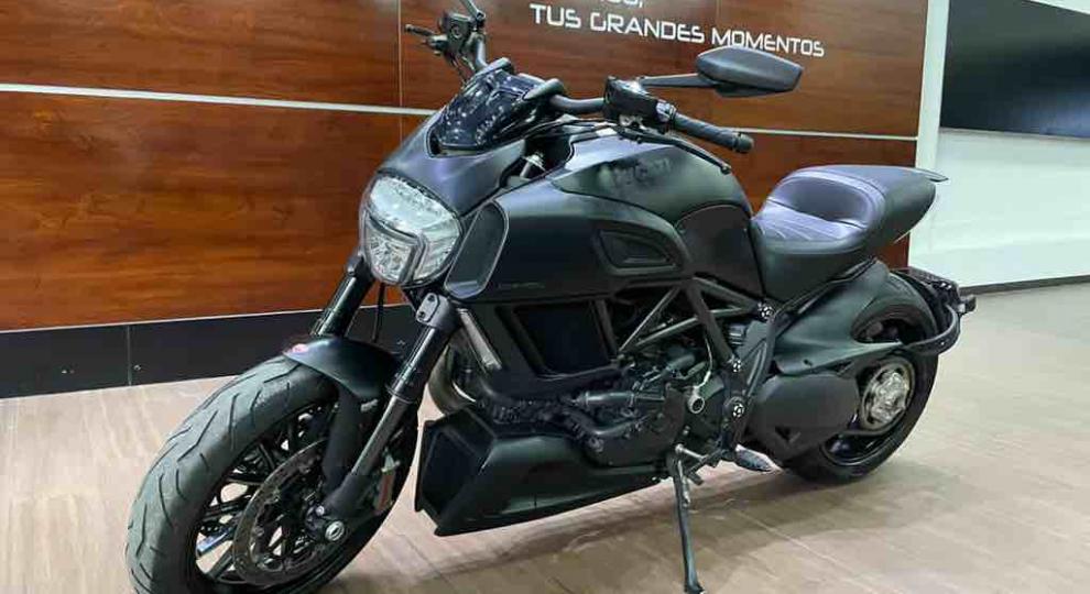 Ducati Diavel 2015 Quito
