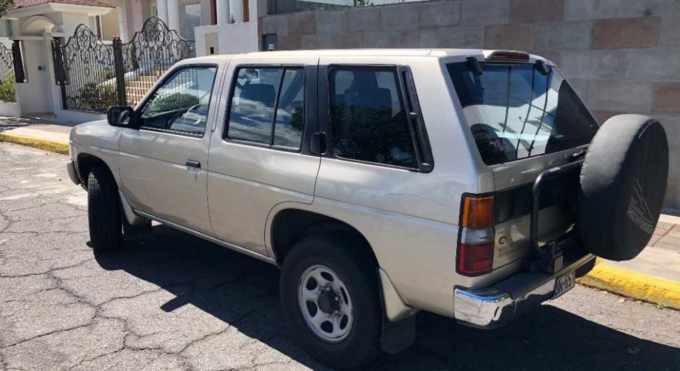 Nissan Pathfinder 1994 Quito