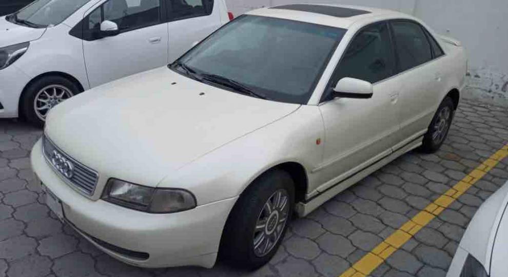 Audi A4 1998 Ambato