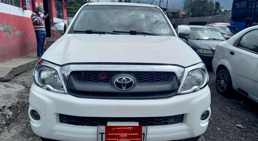 Toyota Hilux CD 4x4 Diesel 2011 Quito