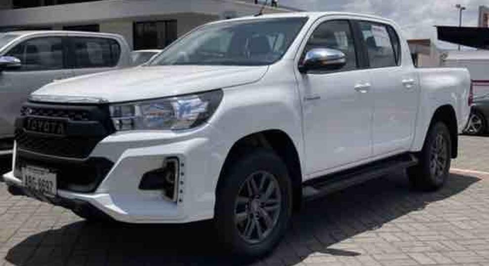 Toyota Hilux SR AC CD 2018 Cuenca