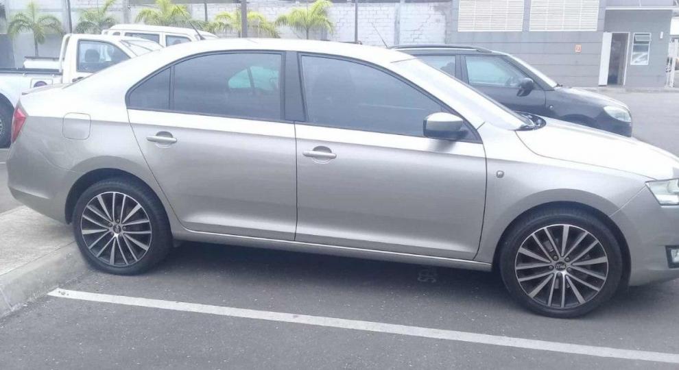 Skoda Rapid 2015 Guayaquil