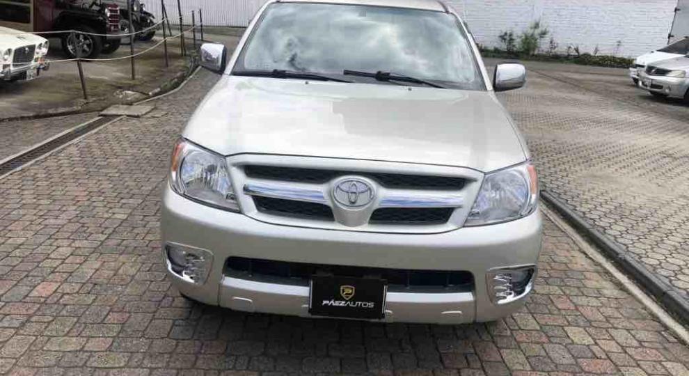 Toyota Hilux CD 4x2 2008 Cuenca