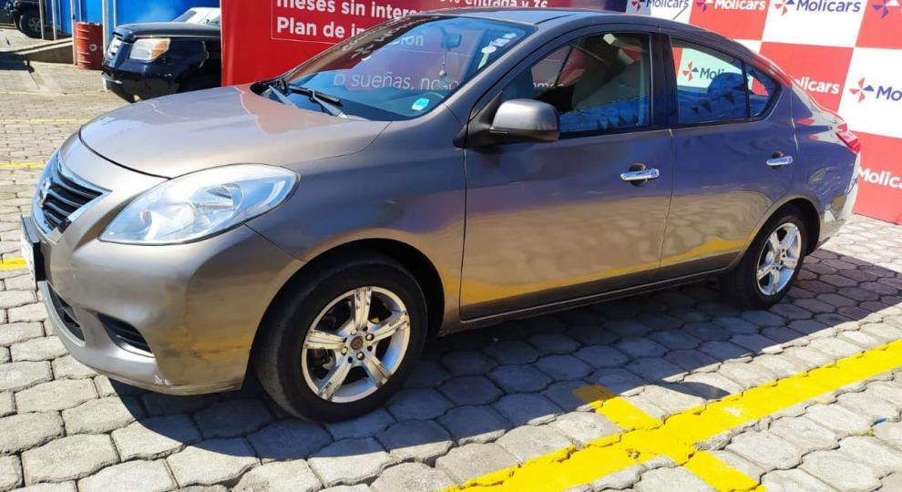 Nissan Versa 2014 Quito