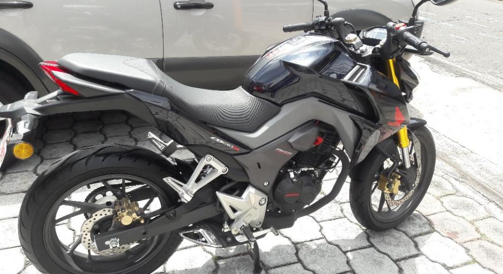 Honda CB190R 2016 Quito