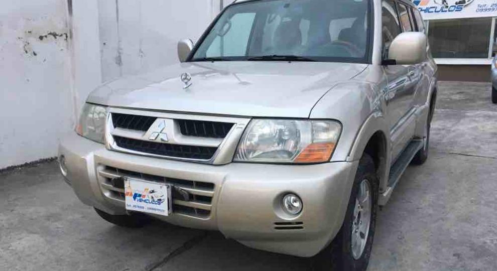 Mitsubishi Montero 5P 2004 Loja