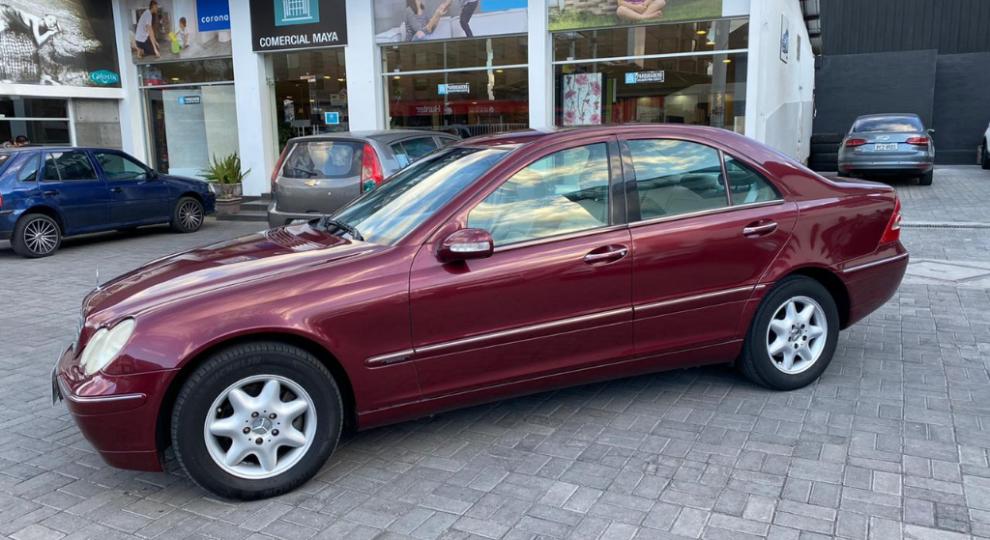 Mercedes Benz C200 K 2004 Ambato