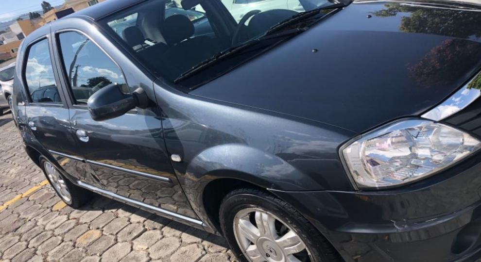 Renault Logan Dynamique 2012 Quito