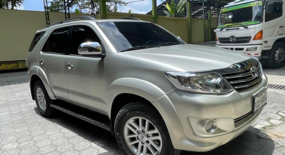 Toyota Fortuner 2.7 2013 Santo Domingo