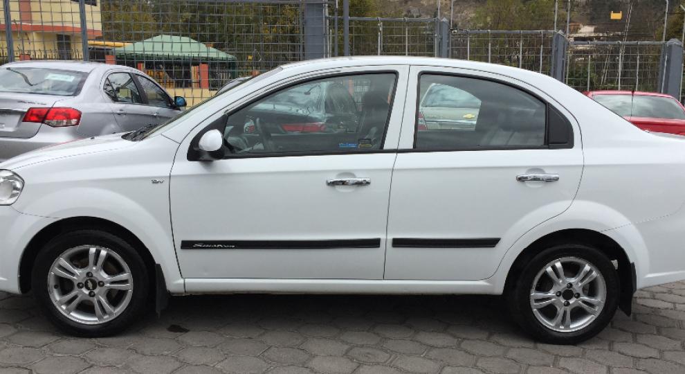 Chevrolet Aveo Emotion GLS 2016 Ambato