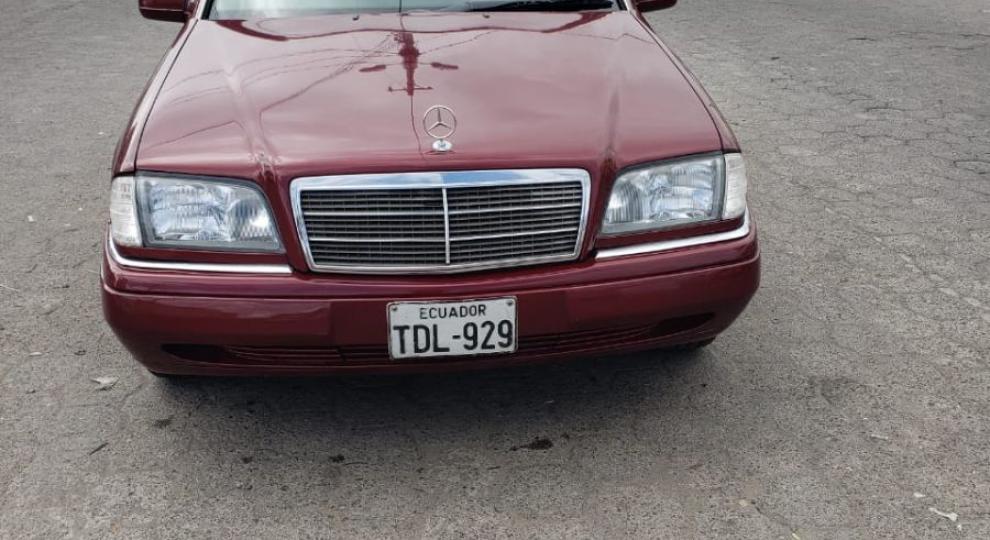 Mercedes Benz C200 1995 Latacunga