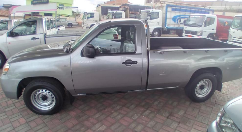 Mazda BT-50 CS 2.2 2014 Ambato