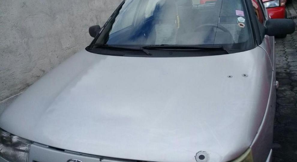 MG B GT 2006 Quito